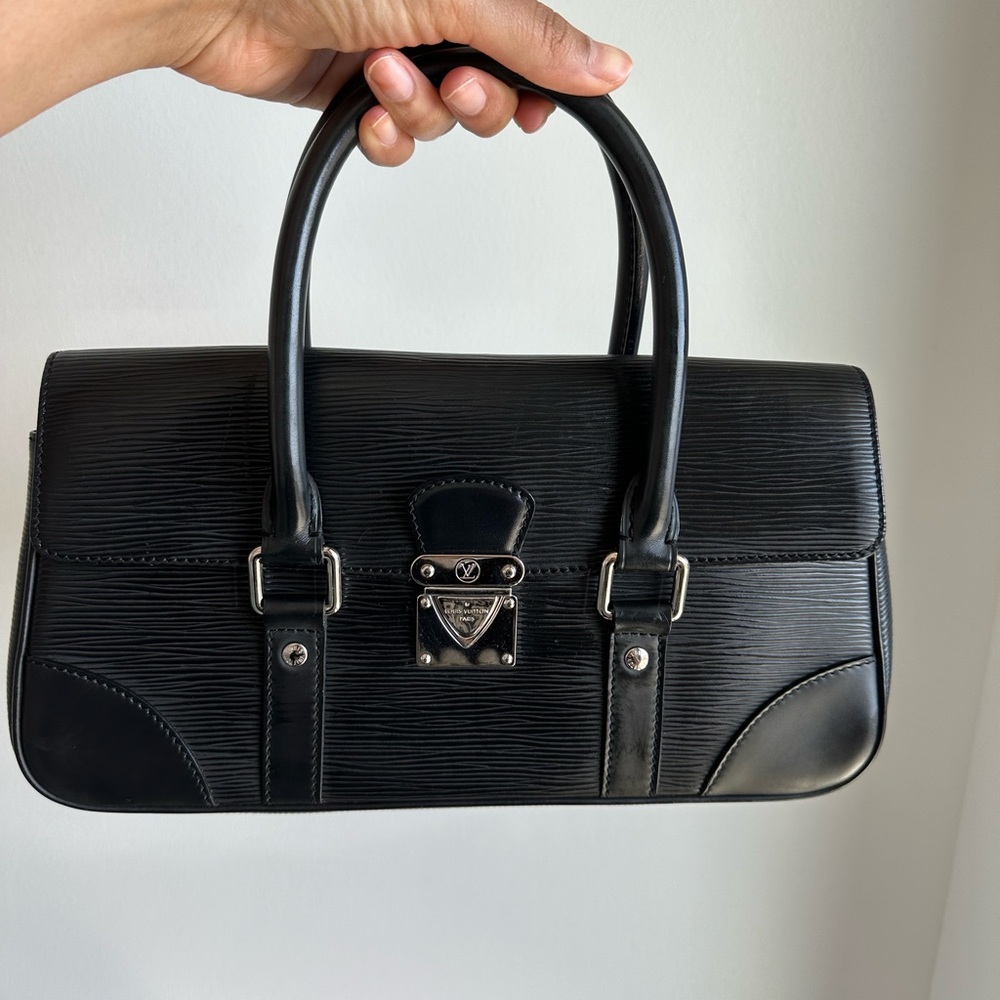 UNDER $1000 Authentic Louis Vuitton Leather Segur PM Handbag in great condition